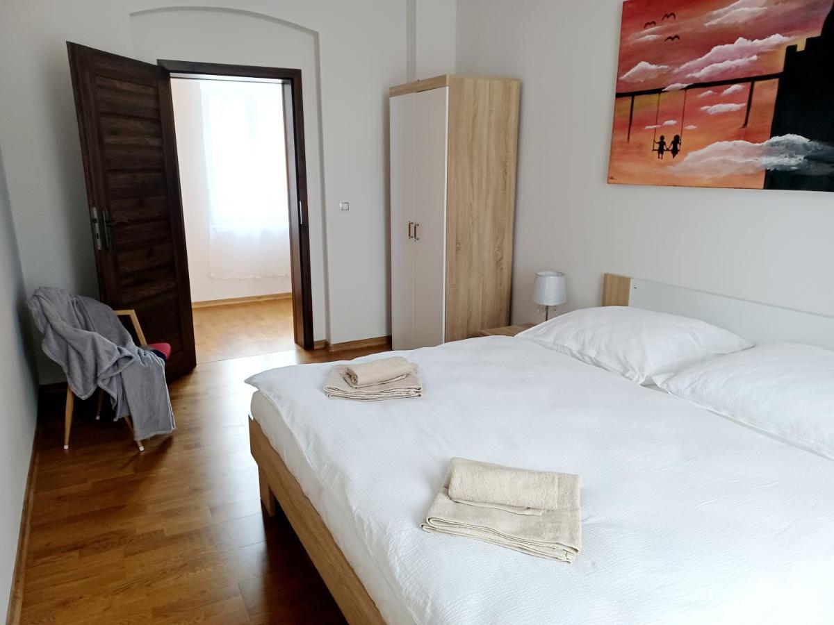 Apartment Hlavni Marianske Lazne Ngoại thất bức ảnh