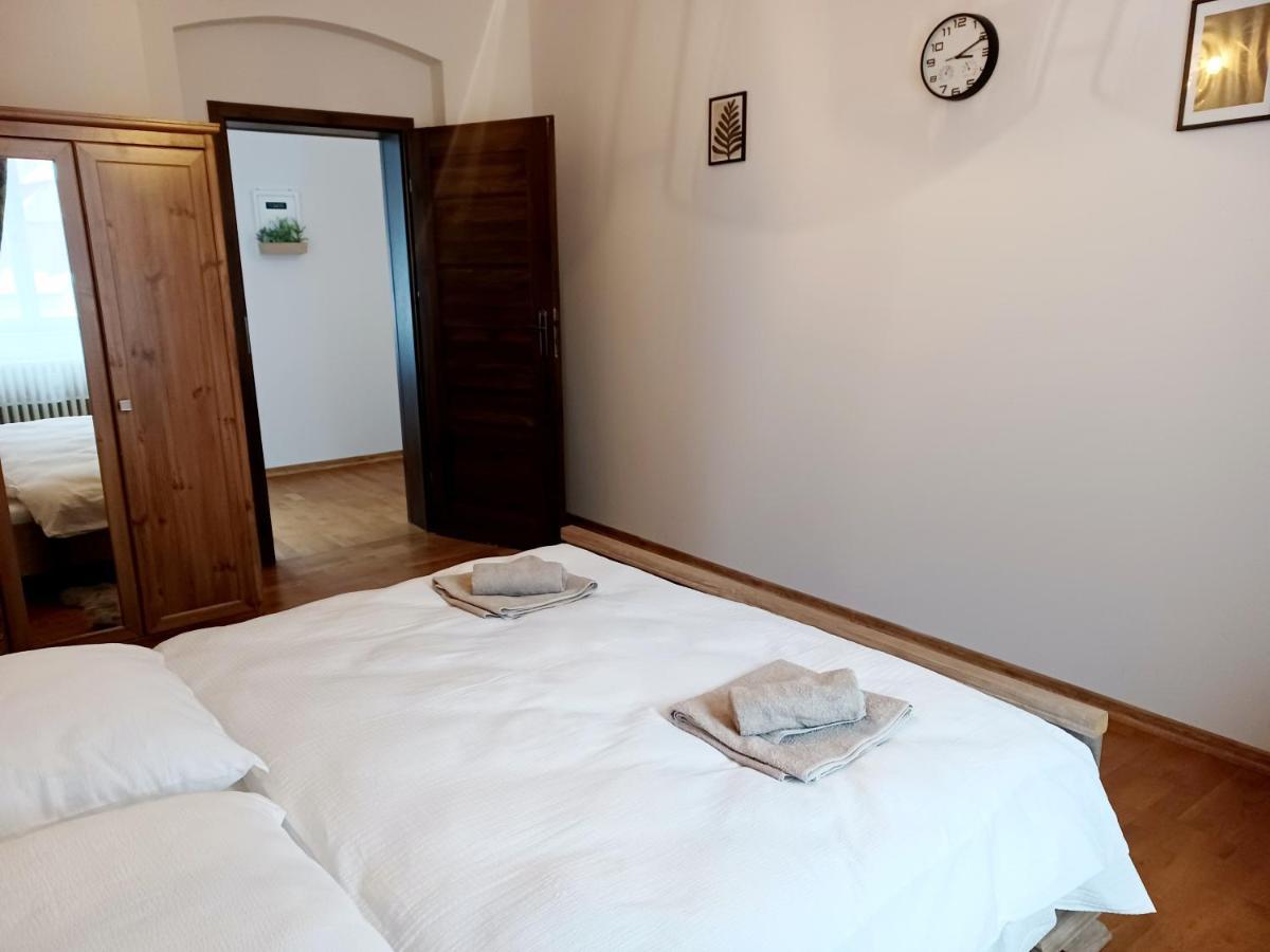 Apartment Hlavni Marianske Lazne Ngoại thất bức ảnh